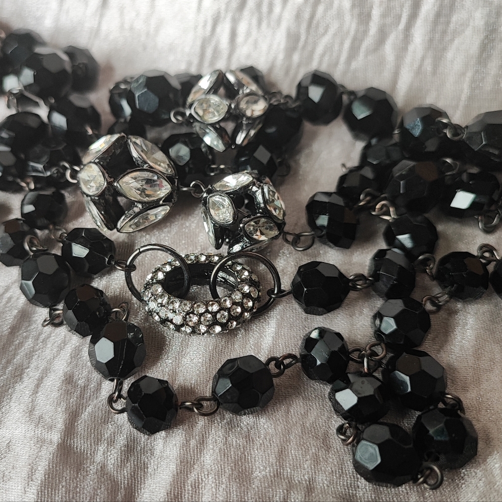 Dramatic Opera Length Black Plastic Faceted Glass… - image 7